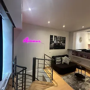 2 Pieces Sur Deux Niveaux Paris